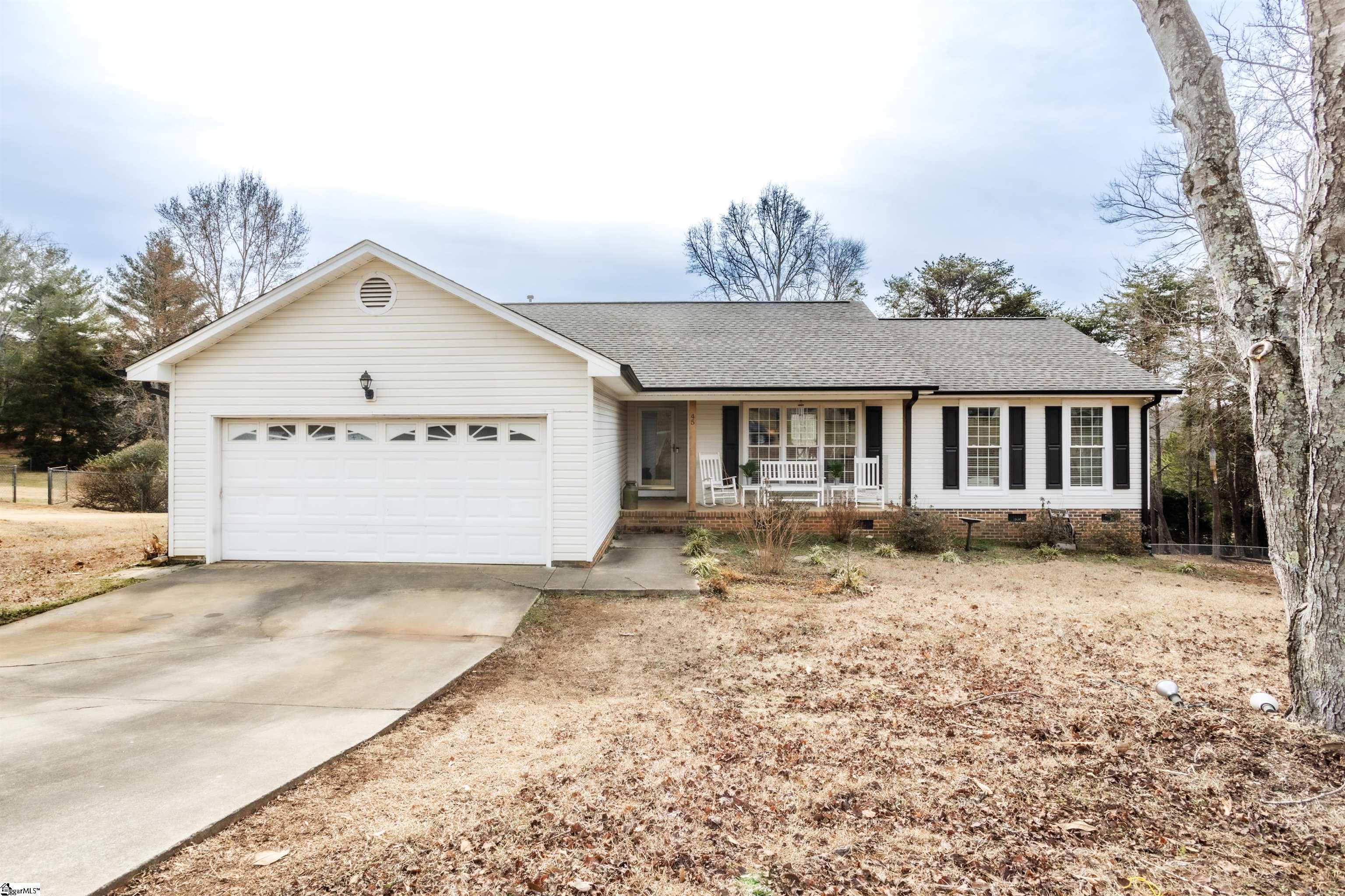 45 Rollingreen Road Greer, SC 29651 - Photo 1 of 30 Gallery Image 1