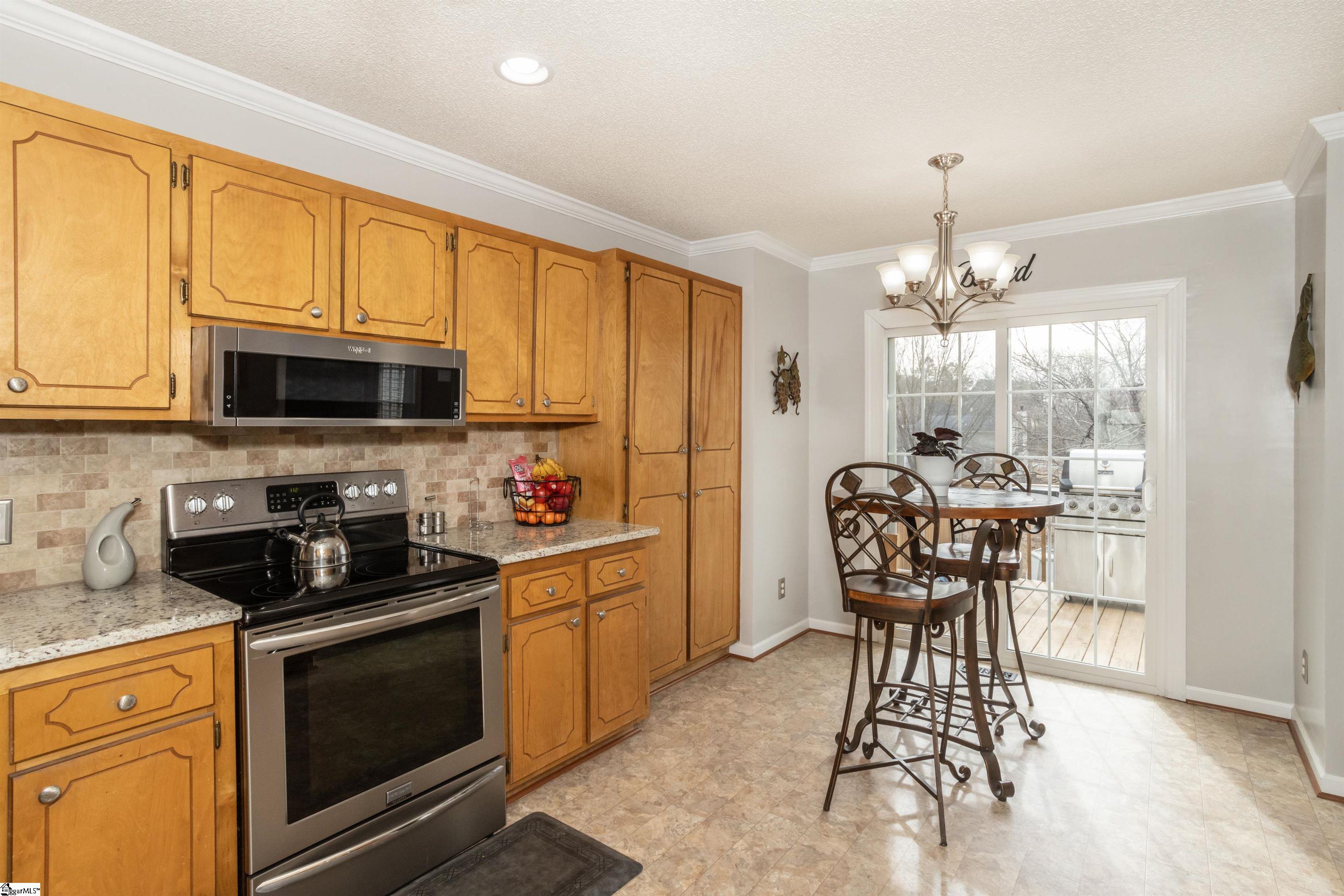 45 Rollingreen Road Greer, SC 29651 - Photo 11 of 30 Gallery Image 11