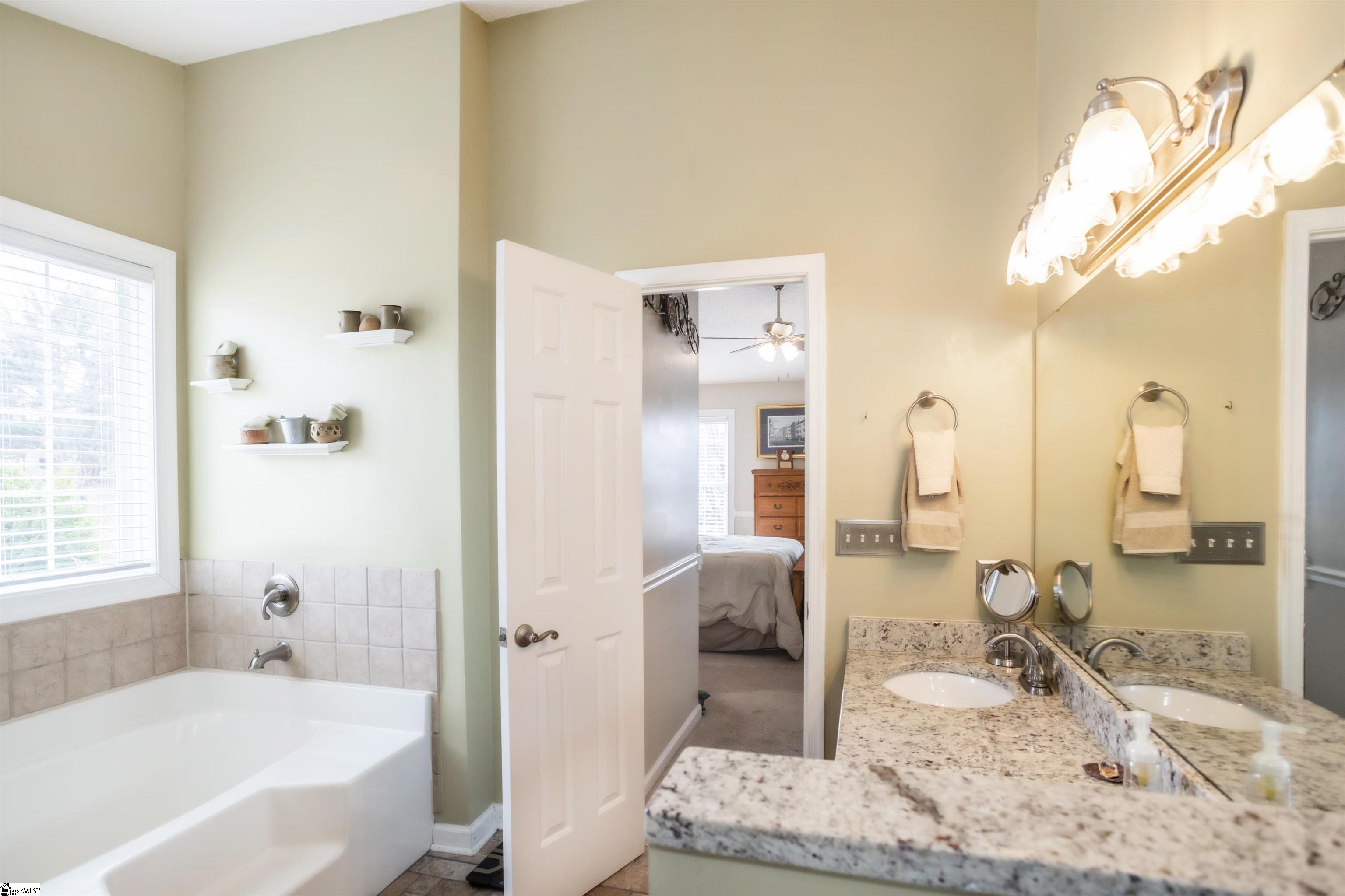 45 Rollingreen Road Greer, SC 29651 - Photo 18 of 30 Gallery Image 18