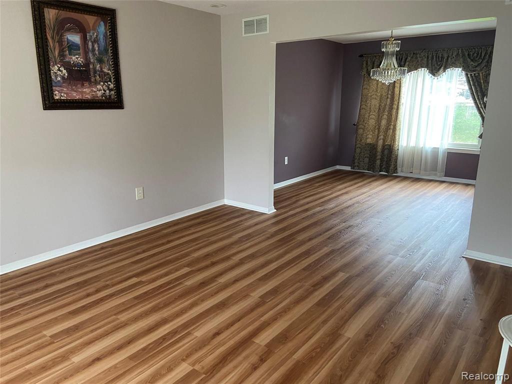 2720 Stonebury Drive Rochester Hills, MI 48307 - Photo 9 of 20