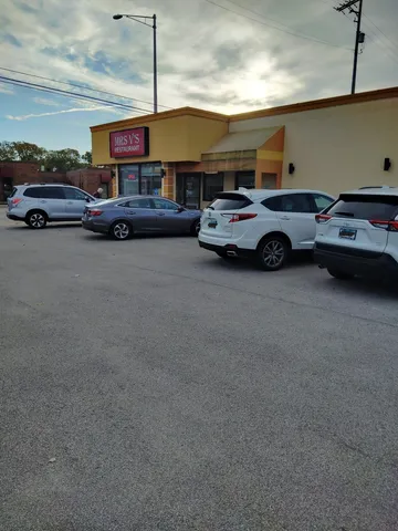 $699,900 | 1640 South River Road, Des Plaines, IL 60018