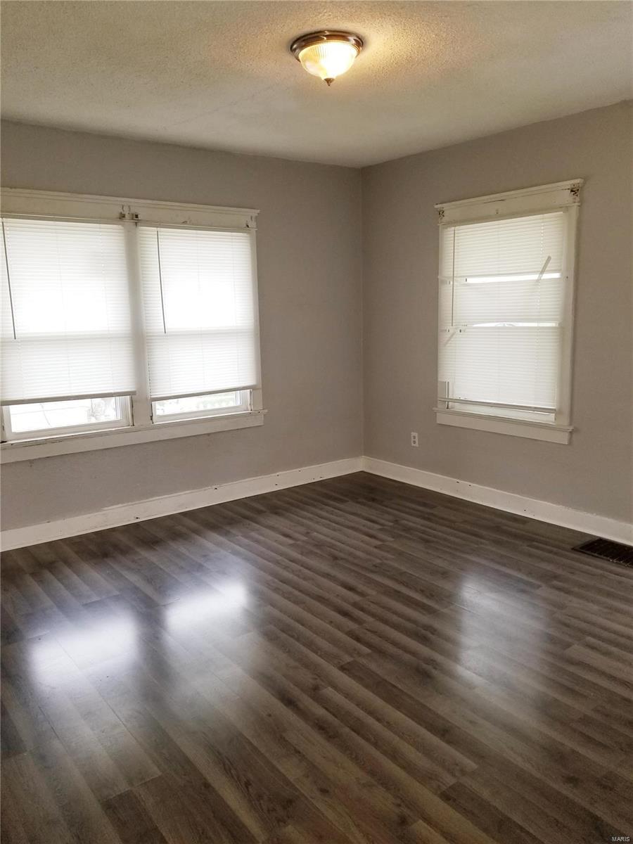 811 Rice Street Wood River, IL 62095 - Photo 2 of 8 Gallery Image 2