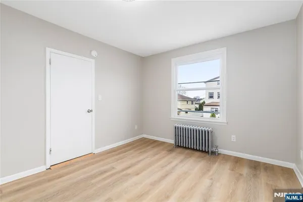 $2,800 | 94 Prospect Terrace, Unit 2, East Rutherford, NJ 07073