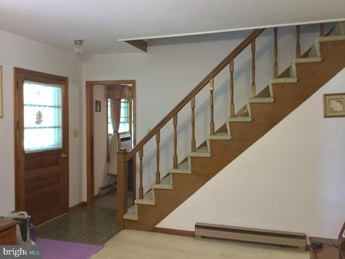 15031 Rice Road Hancock, MD 21750 - Photo 21 of 52 LIVING ROOM STAIRCASE