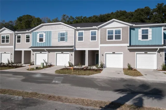 $2,195 | 704 Northwest 126th Terrace, Unit 704, Newberry, FL 32669