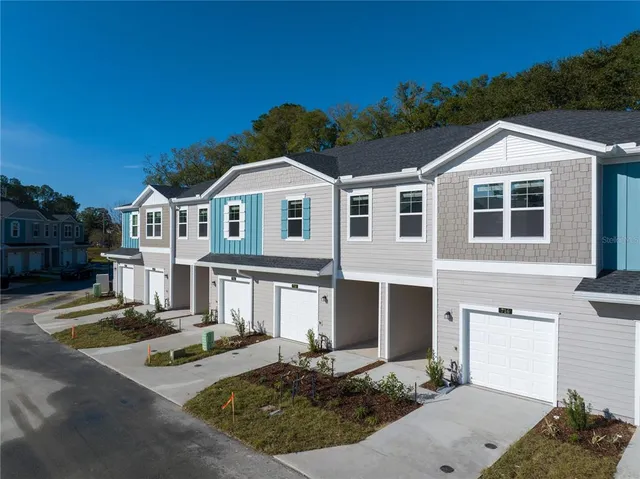 $2,195 | 704 Northwest 126th Terrace, Unit 704, Newberry, FL 32669