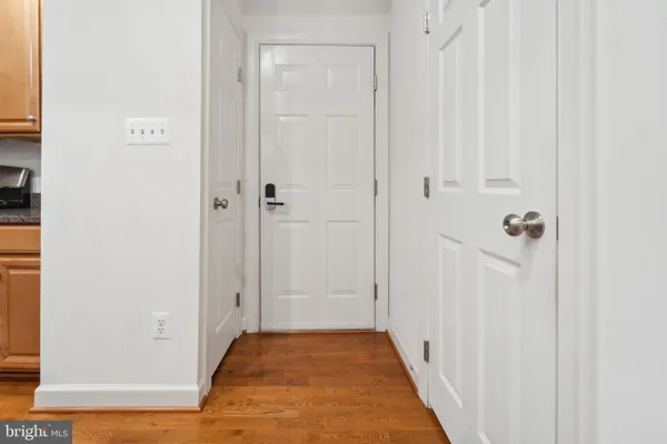 $3,250 | 5722 Callcott Way, Alexandria, VA 22312