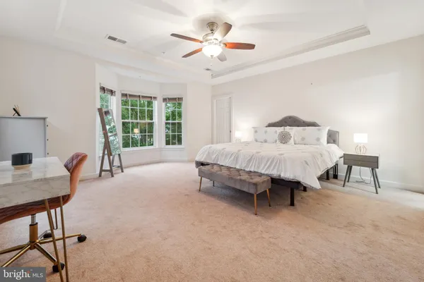 $3,250 | 5722 Callcott Way, Alexandria, VA 22312