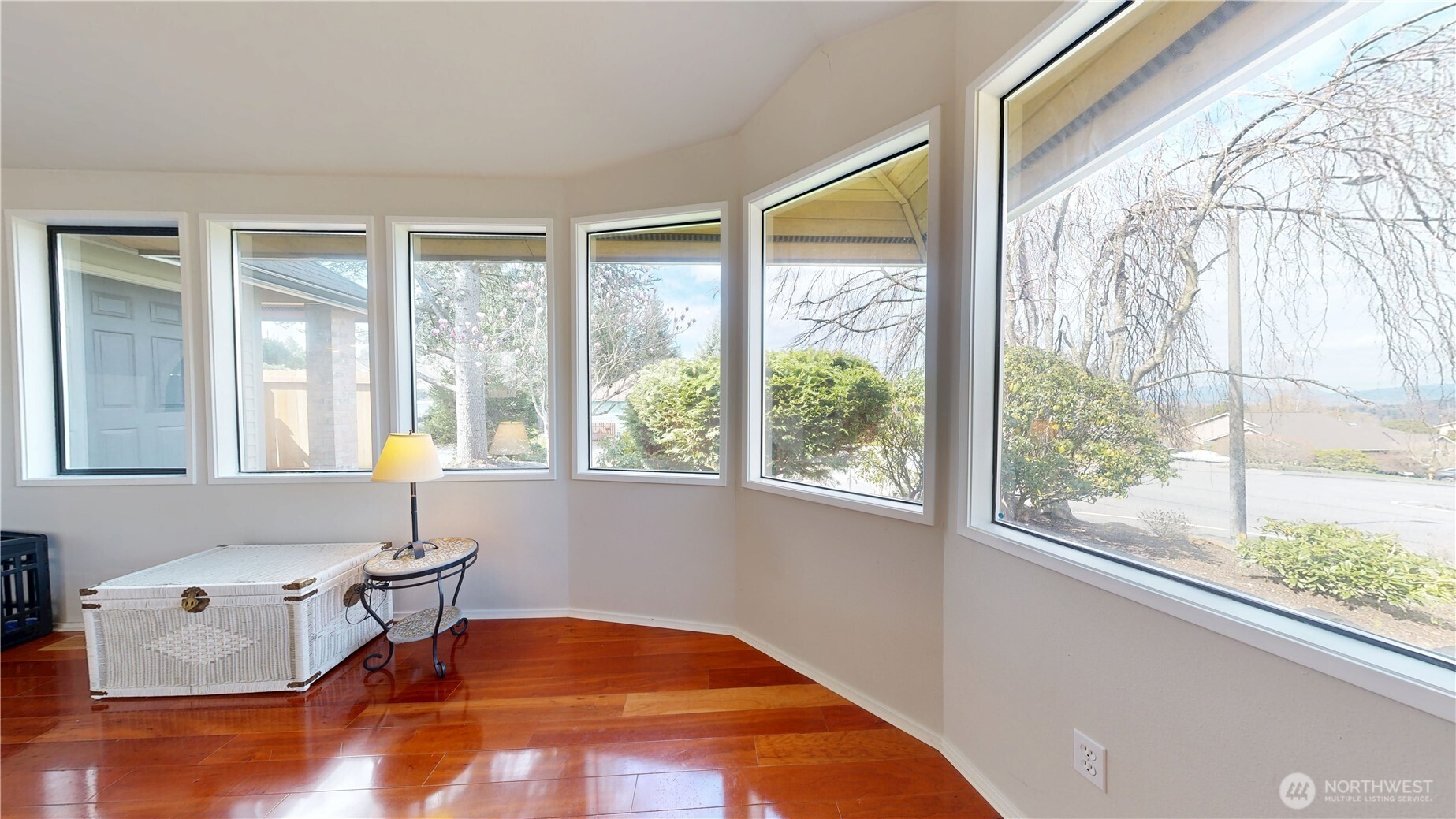 627 North Waugh Road Mount Vernon, WA 98273 - Photo 12 of 39