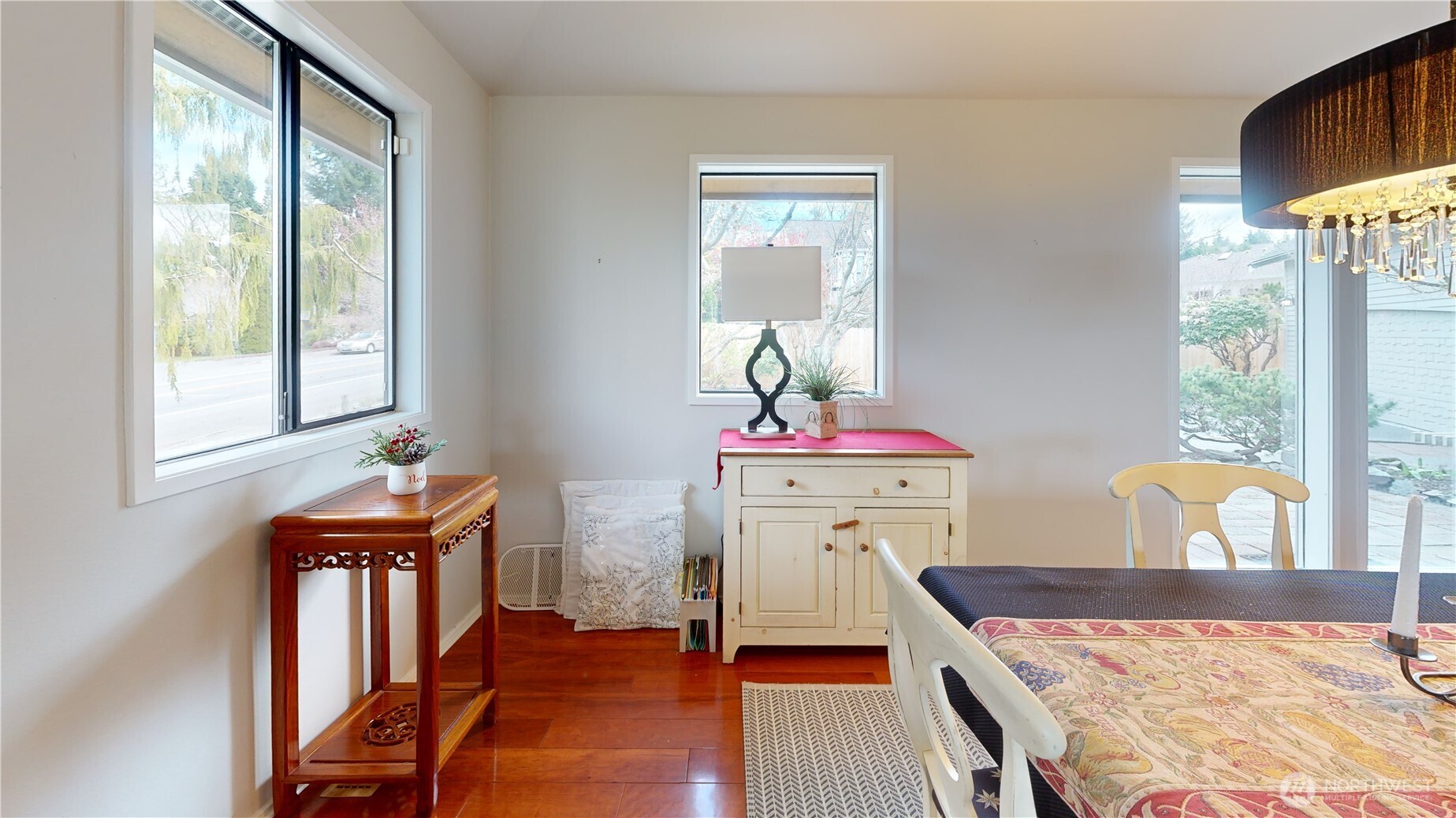 627 North Waugh Road Mount Vernon, WA 98273 - Photo 15 of 39