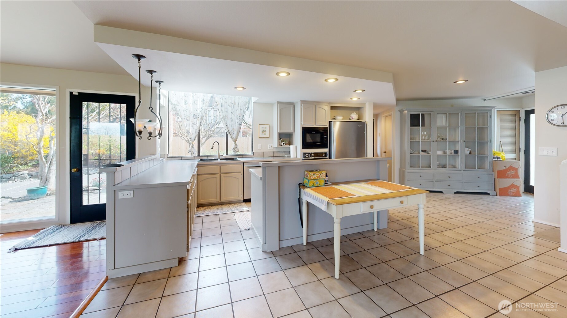 627 North Waugh Road Mount Vernon, WA 98273 - Photo 23 of 39