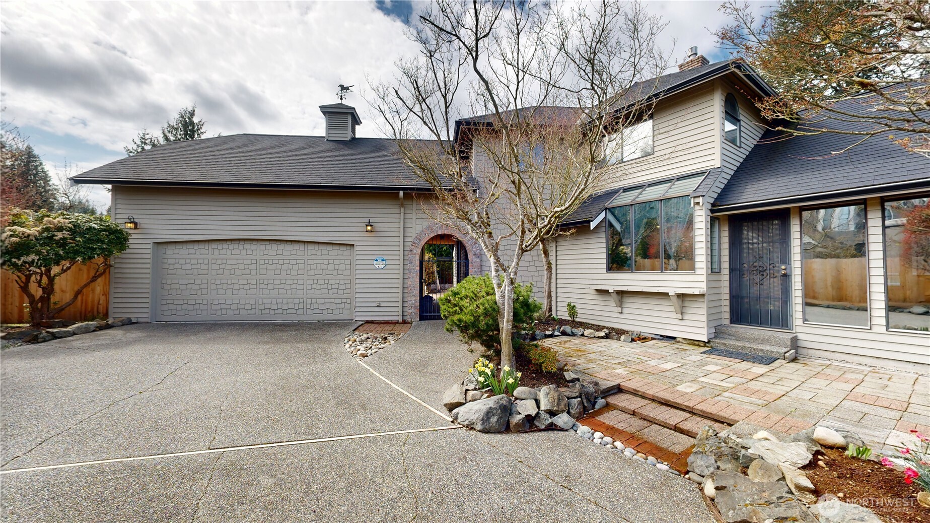 627 North Waugh Road Mount Vernon, WA 98273 - Photo 3 of 39