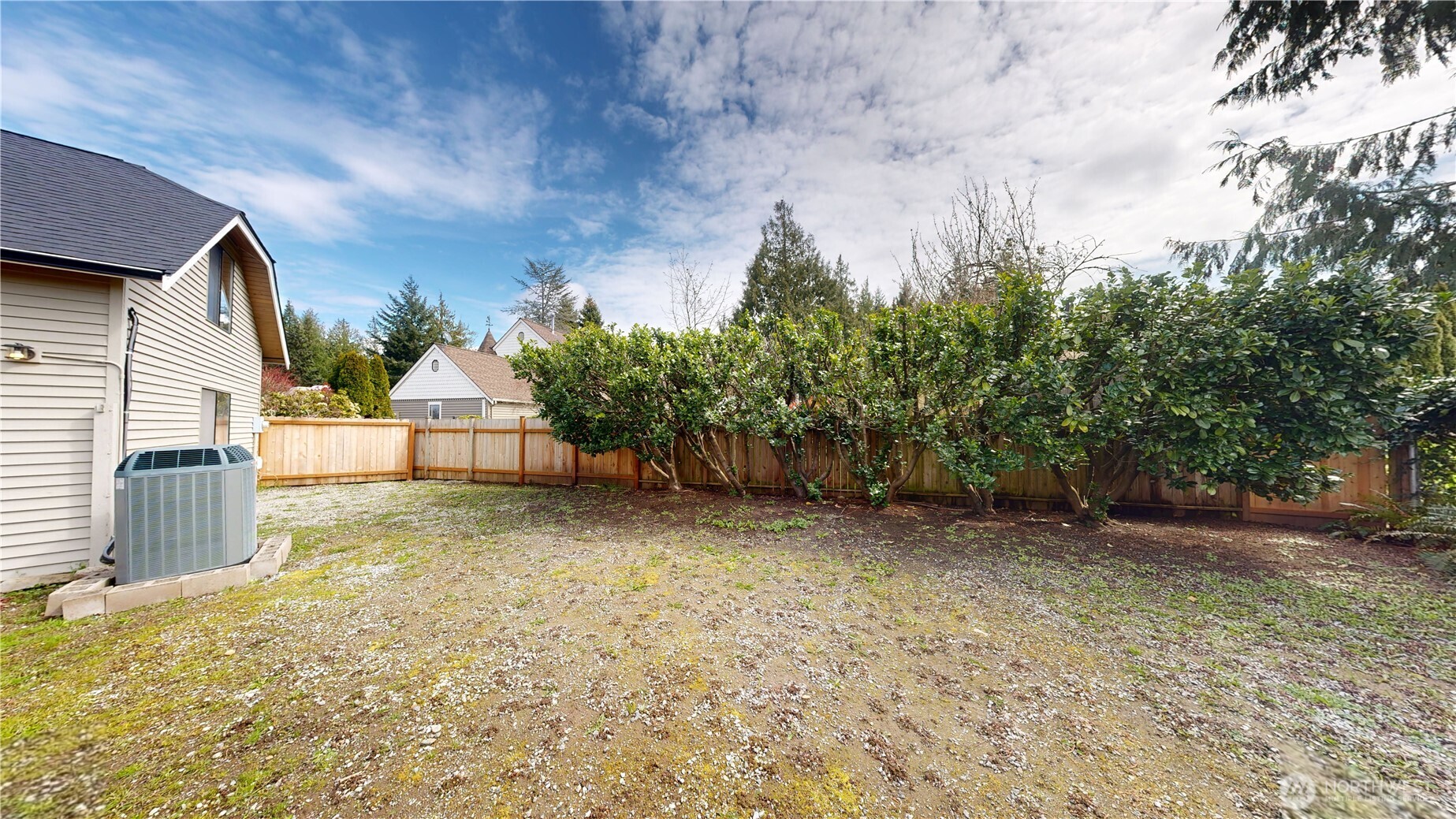 627 North Waugh Road Mount Vernon, WA 98273 - Photo 6 of 39