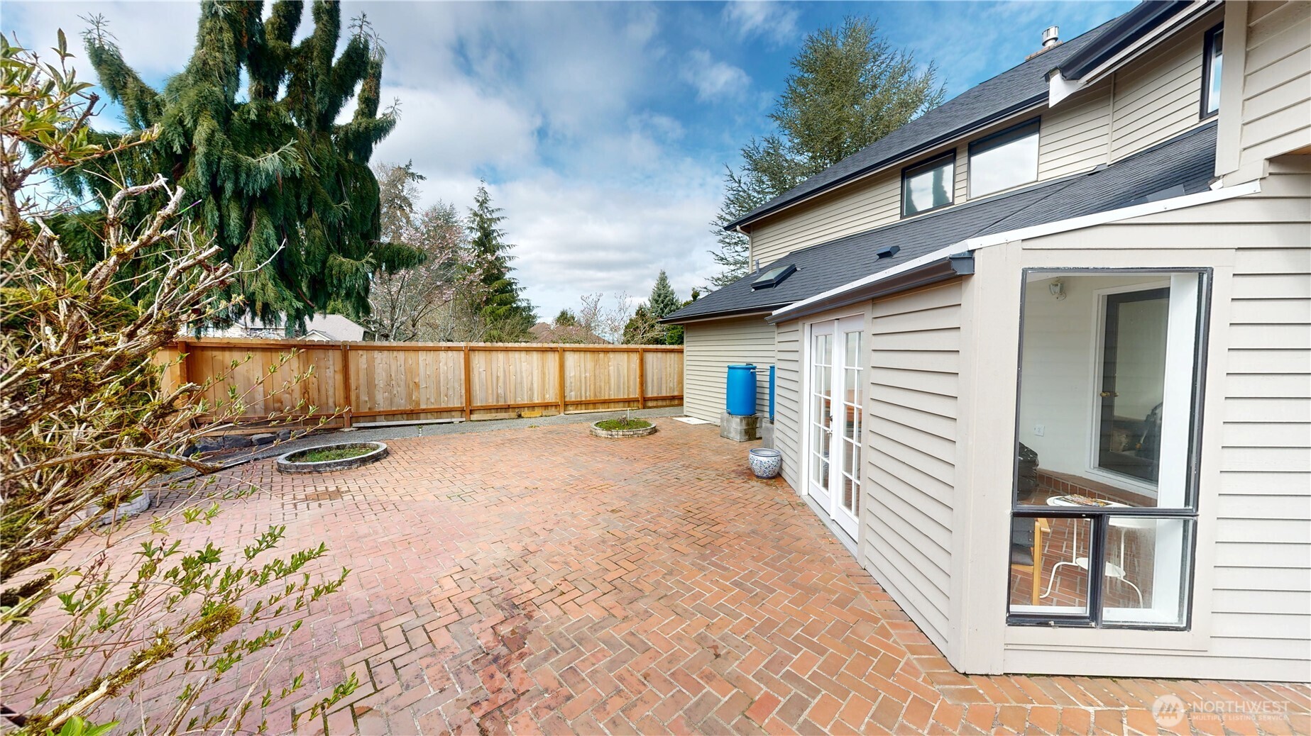 627 North Waugh Road Mount Vernon, WA 98273 - Photo 8 of 39