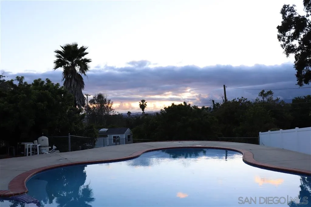 1720 Vía Entrada Fallbrook, CA 92028 - Photo 25 of 25 Gallery Image 25