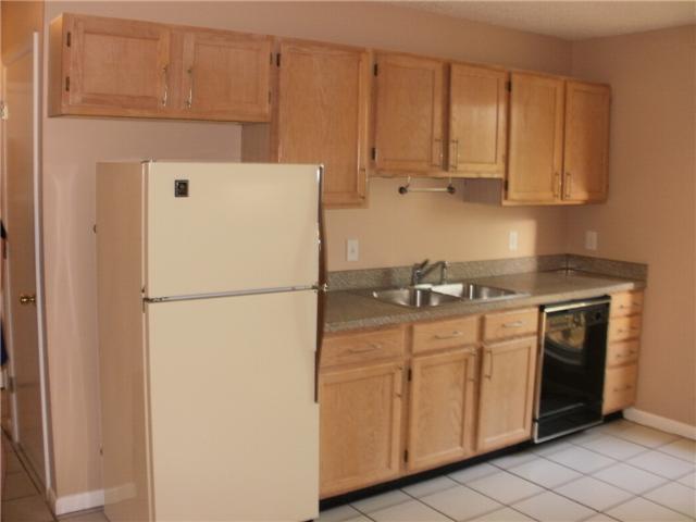 701 Ridgeview Court Antioch, TN 37013 - Photo 7 of 12 MASSIVE KITCHEN WITH LOADS OF COUNTER TOPS AND COUNTER SPACE.