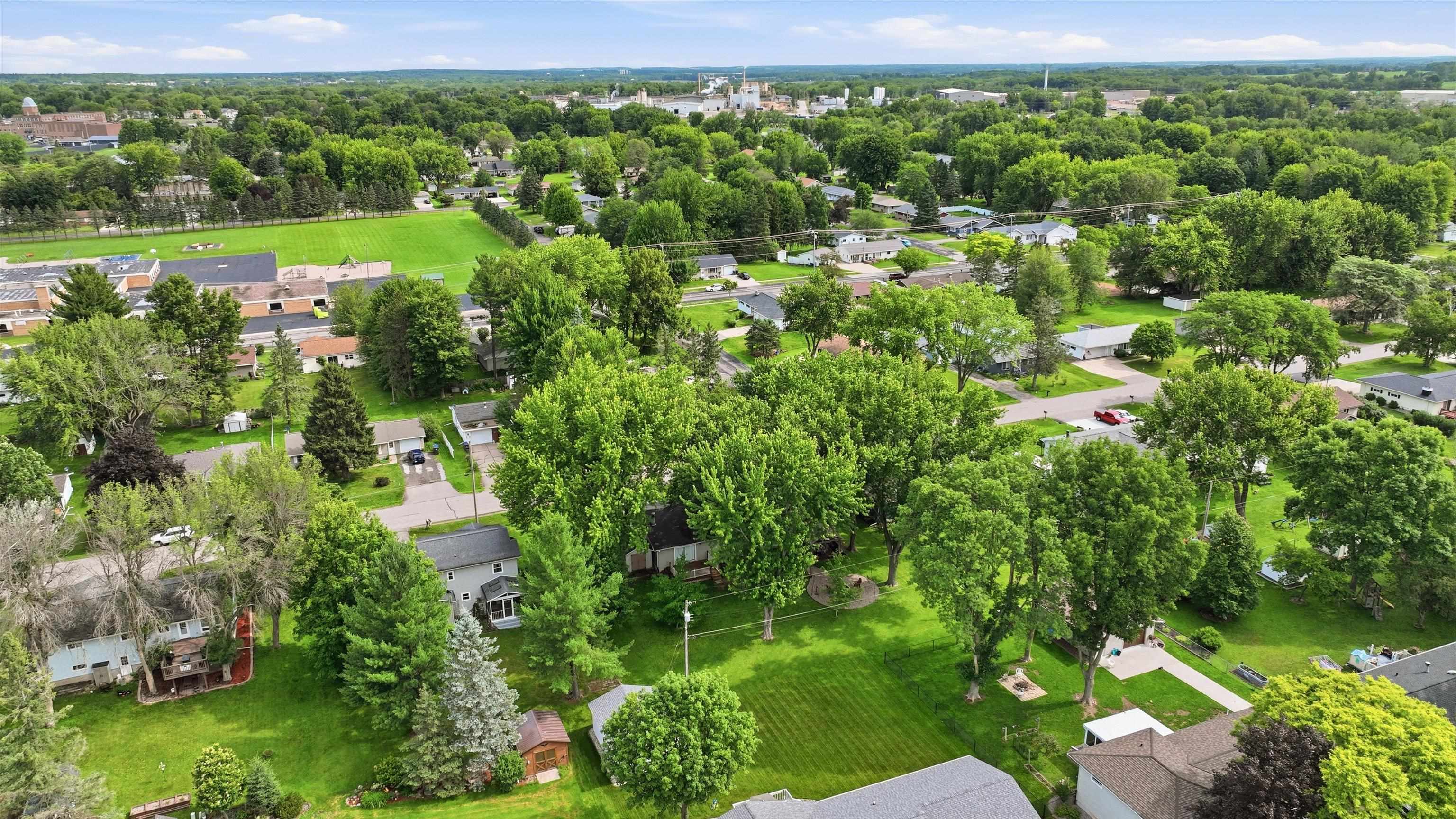 1222 East 18th Street Marshfield, WI 54449 - Photo 8 of 49