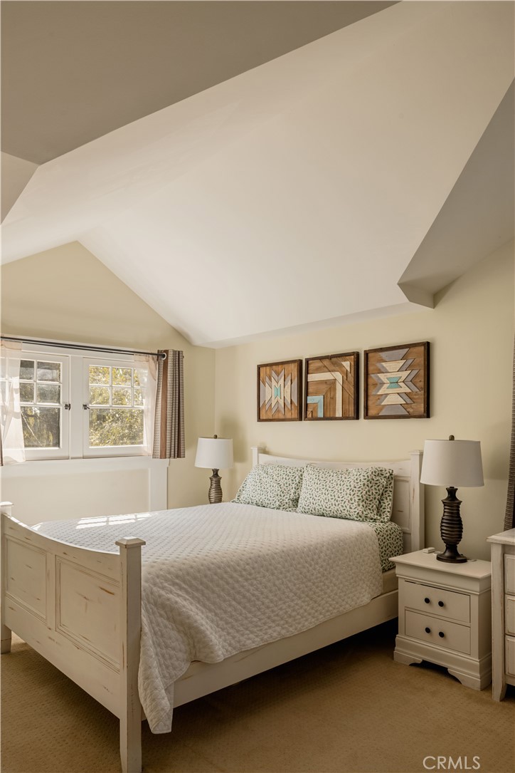 1065 Locust Street Pasadena, CA 91106 - Photo 20 of 39