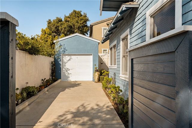 a view of living room