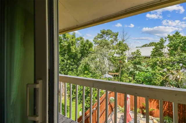 $3,900 | 97 Davis Boulevard, Unit B, Tampa, FL 33606