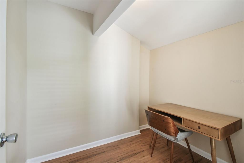 97 Davis Boulevard, Unit B Tampa, FL 33606 - Photo 29 of 63