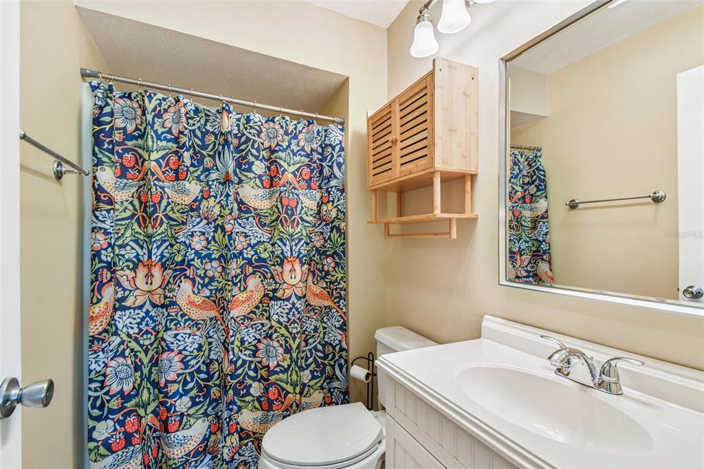 97 Davis Boulevard, Unit B Tampa, FL 33606 - Photo 34 of 63