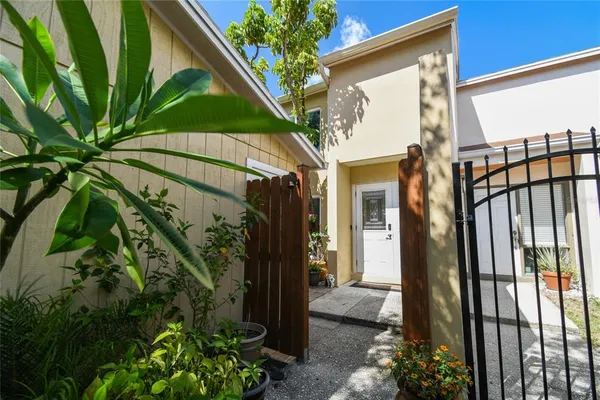 $3,900 | 97 Davis Boulevard, Unit B, Tampa, FL 33606