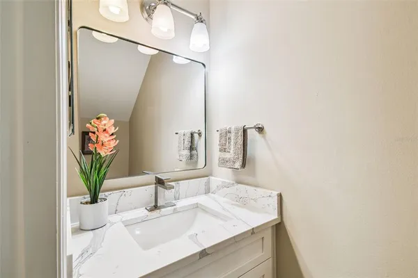 $3,900 | 97 Davis Boulevard, Unit B, Tampa, FL 33606