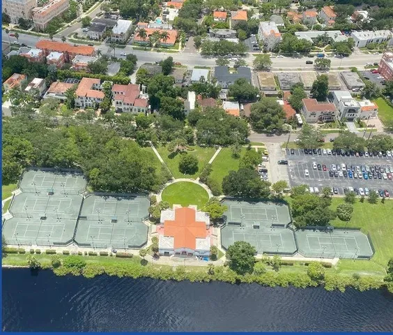 $3,900 | 97 Davis Boulevard, Unit B, Tampa, FL 33606