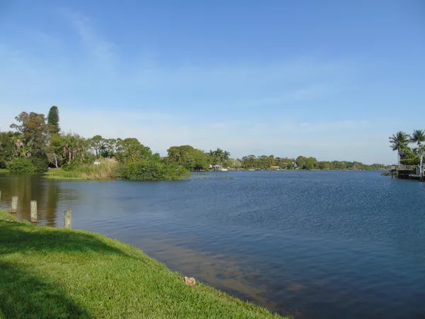 $515,000 | 6902 Plymouth Drive South, Lake Worth, FL 33462