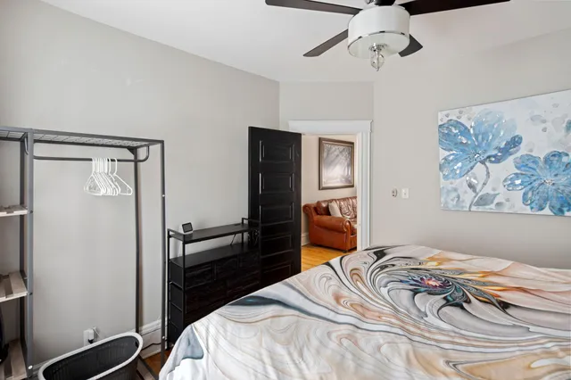 $3,200 | 2713 Garfield Avenue, Unit 2, Minneapolis, MN 55408