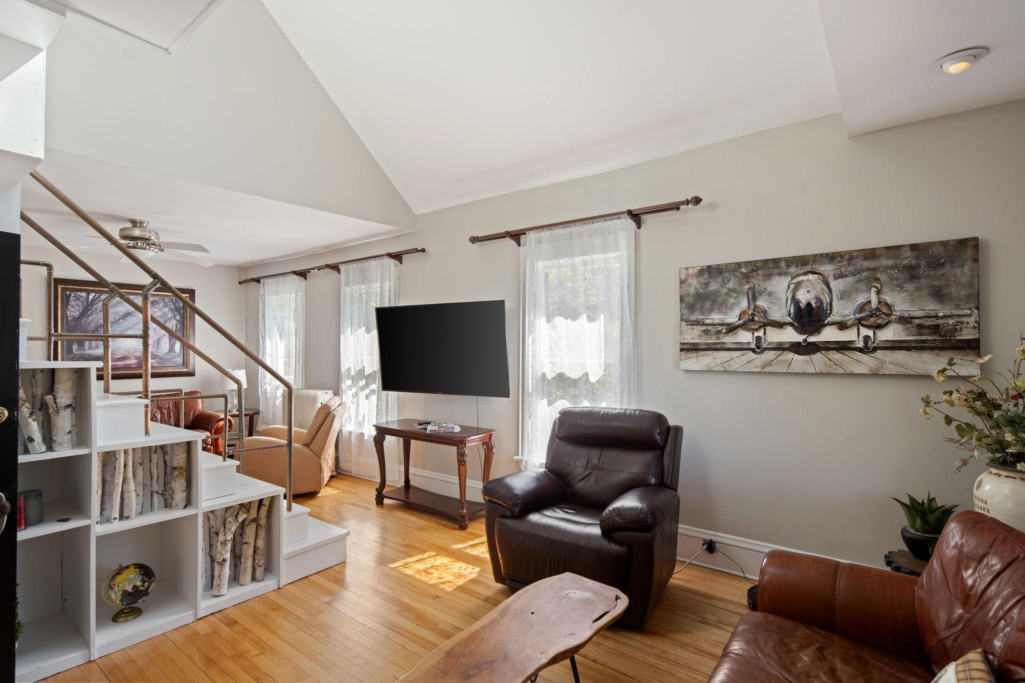 2713 Garfield Avenue, Unit 2 Minneapolis, MN 55408 - Photo 4 of 26