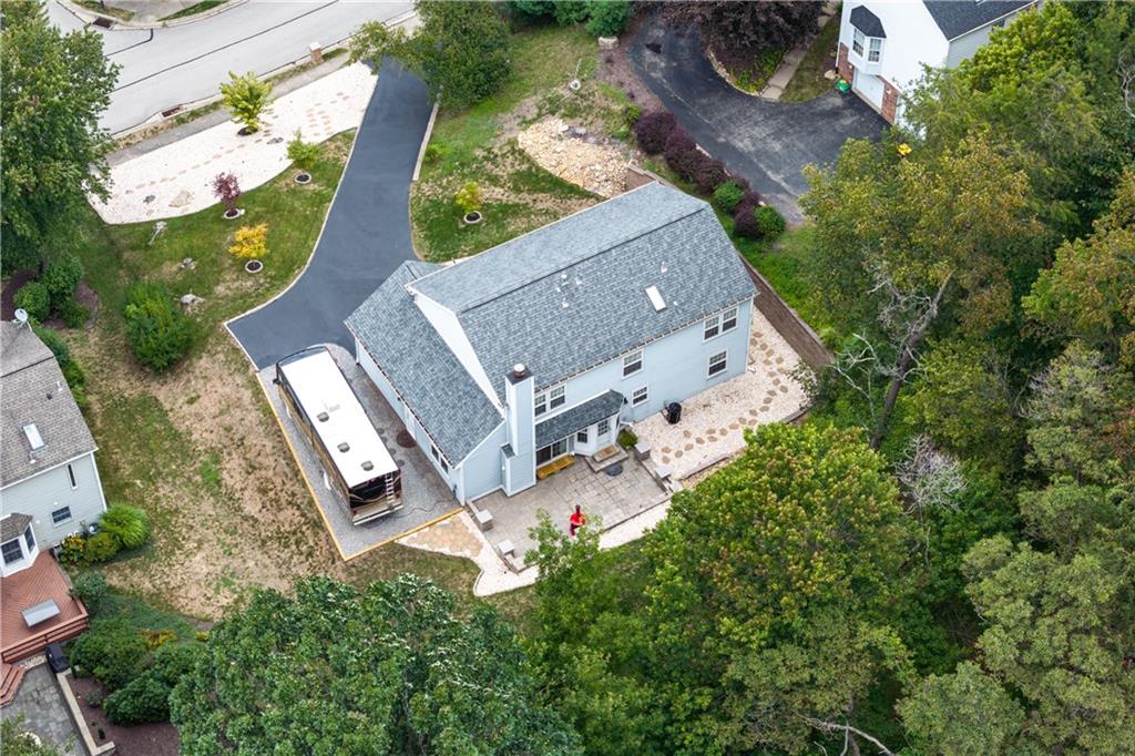 1626 Forest Ridge Drive Pittsburgh, PA 15237 - Photo 34 of 34 an aerial view of a house