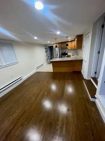 $2,300 | 842 South Street, Unit 1B, Boston, MA 02131