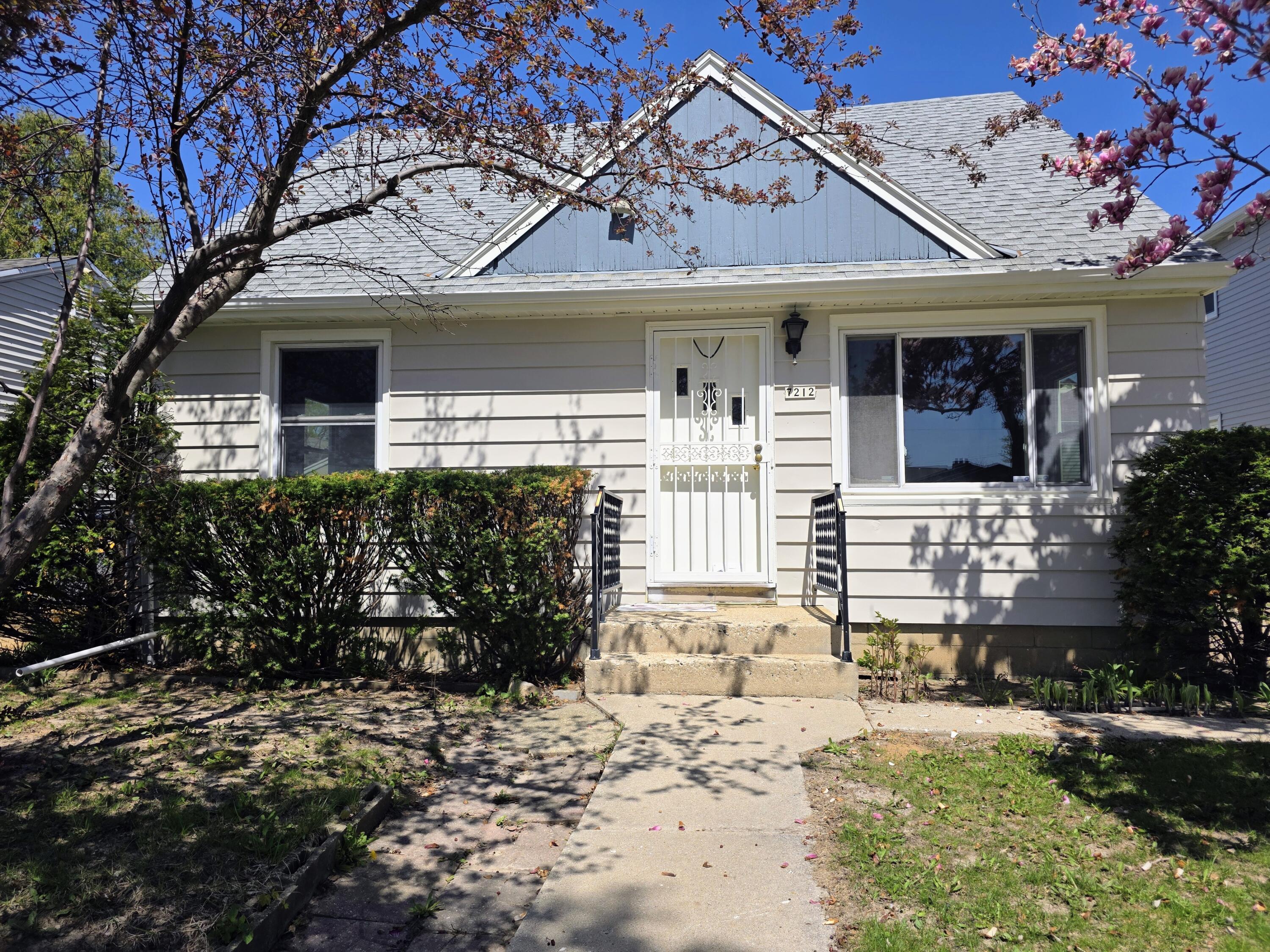 7212 West Silver Spring Drive Milwaukee, WI 53218 - Photo 27 of 28 Front of House