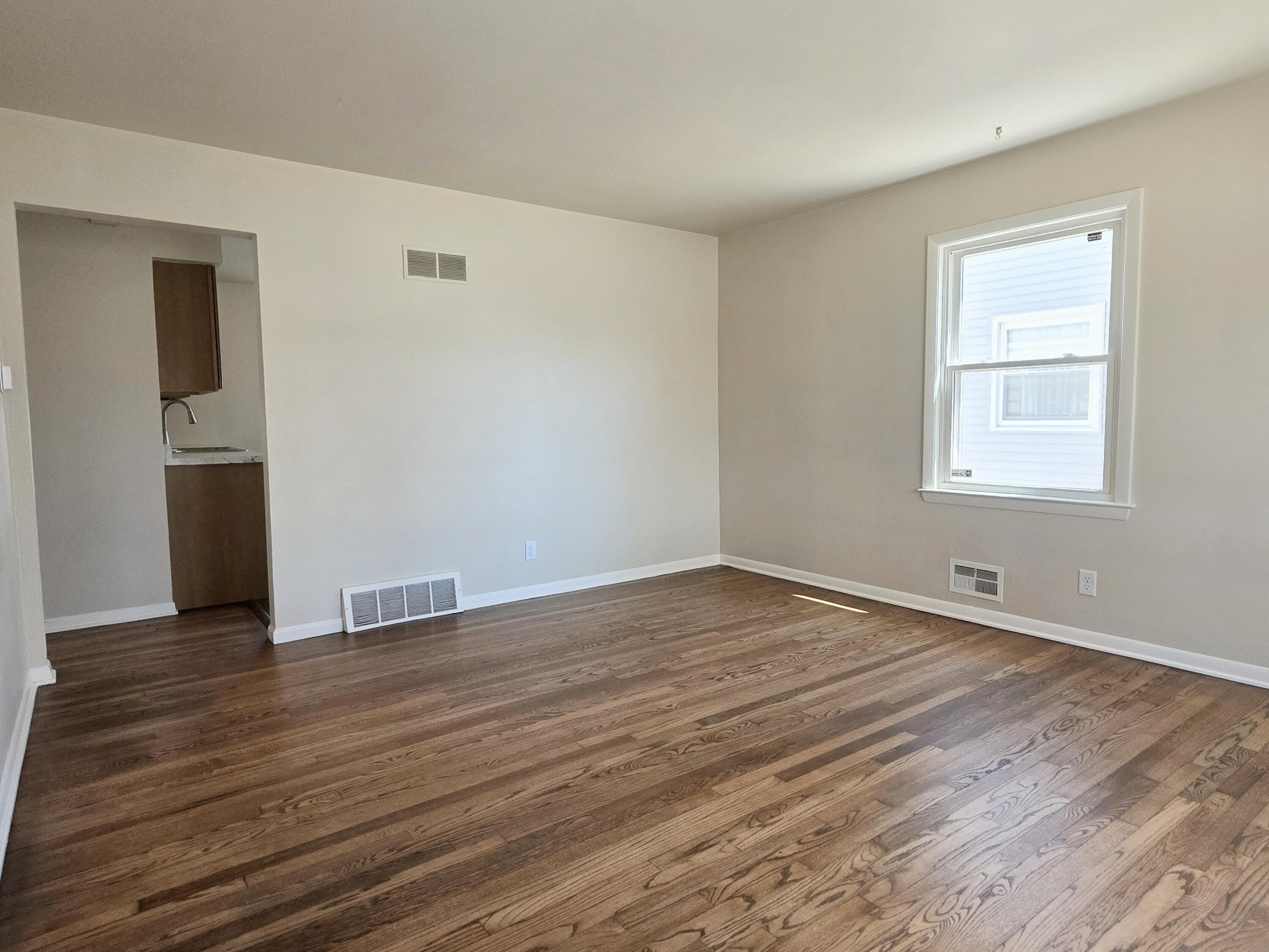 7212 West Silver Spring Drive Milwaukee, WI 53218 - Photo 7 of 28 Family Room