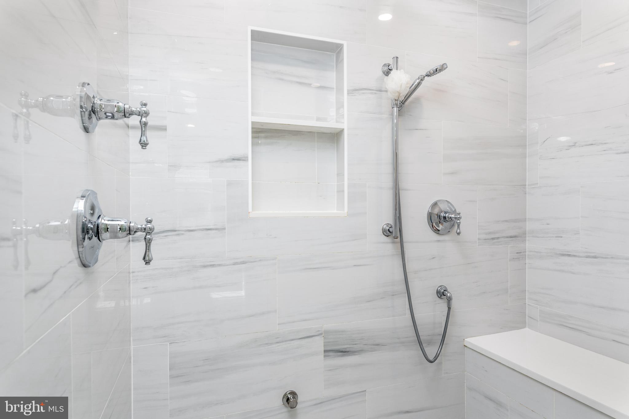 460 Woodcrest Road Wayne, PA 19087 - Photo 25 of 71 Primary bath with steam shower