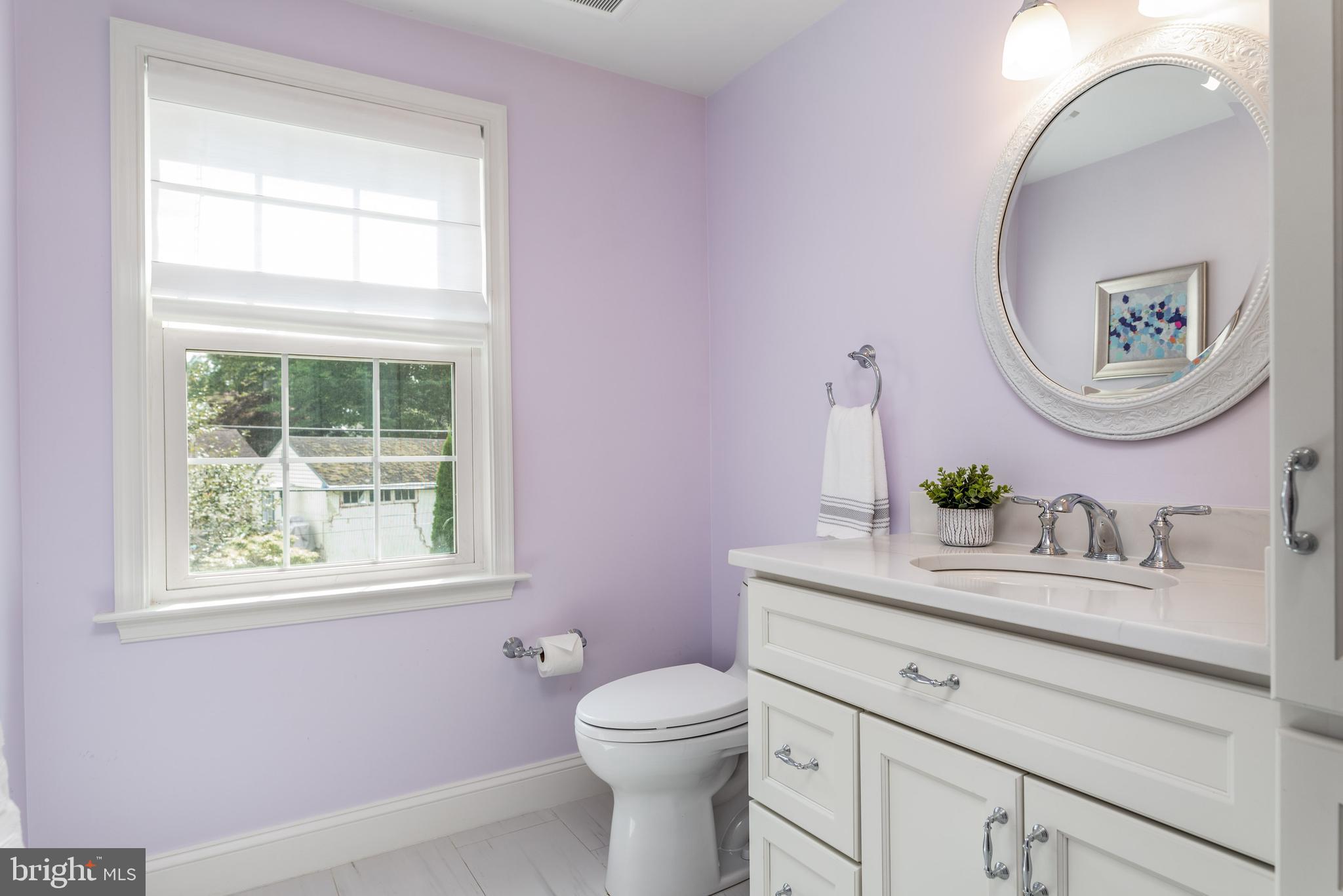 460 Woodcrest Road Wayne, PA 19087 - Photo 31 of 71 Hall bath 1