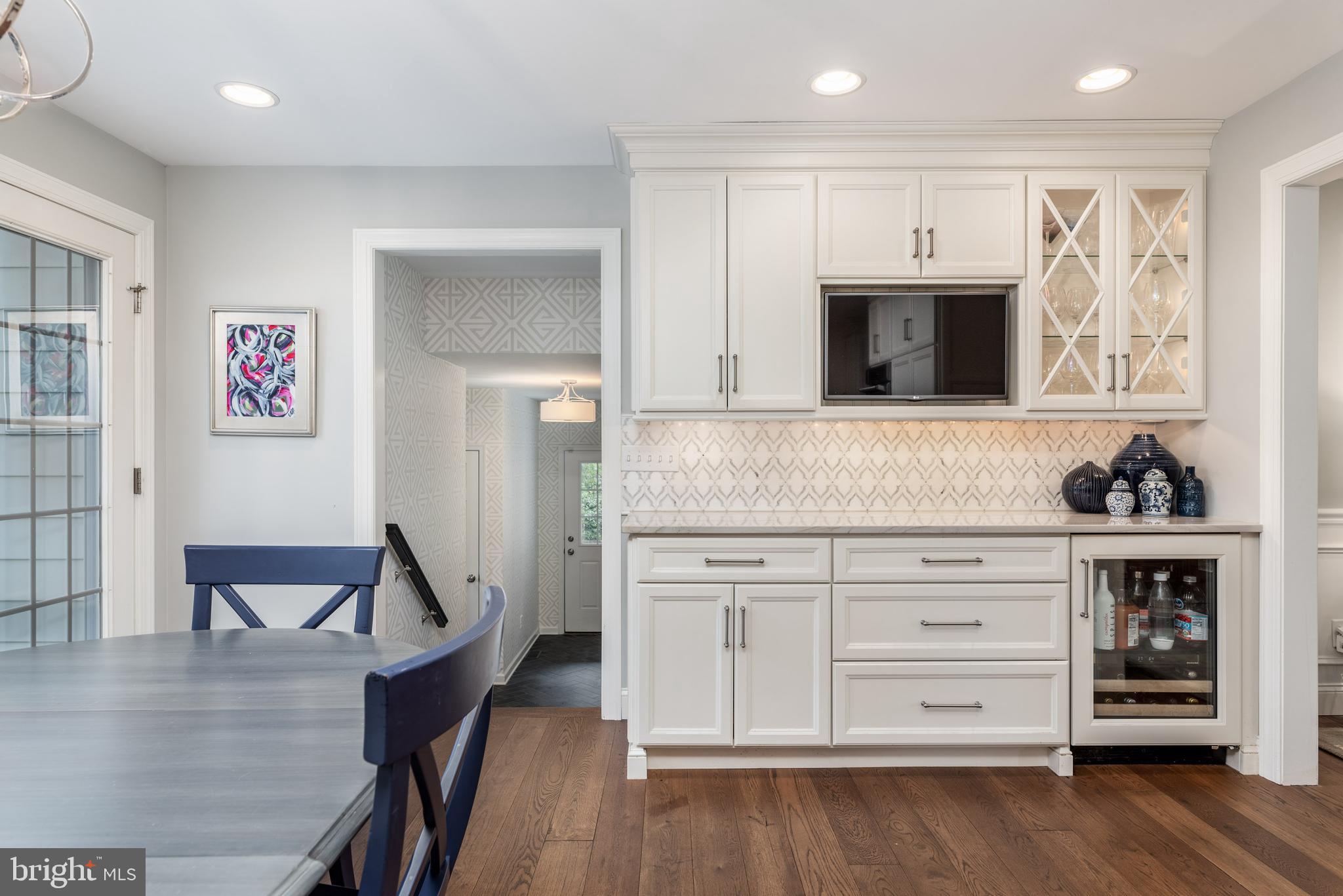 460 Woodcrest Road Wayne, PA 19087 - Photo 8 of 71 Kitchen beverage area