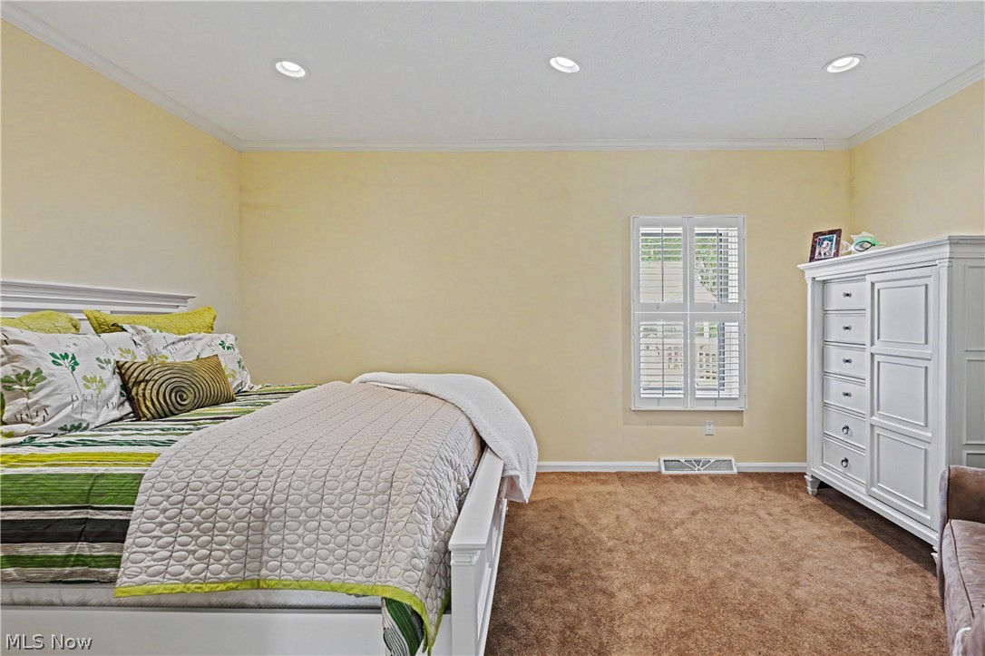 1300 Lake Road Conneaut, OH 44030 - Photo 25 of 45 East wing bedroom 3 - first level