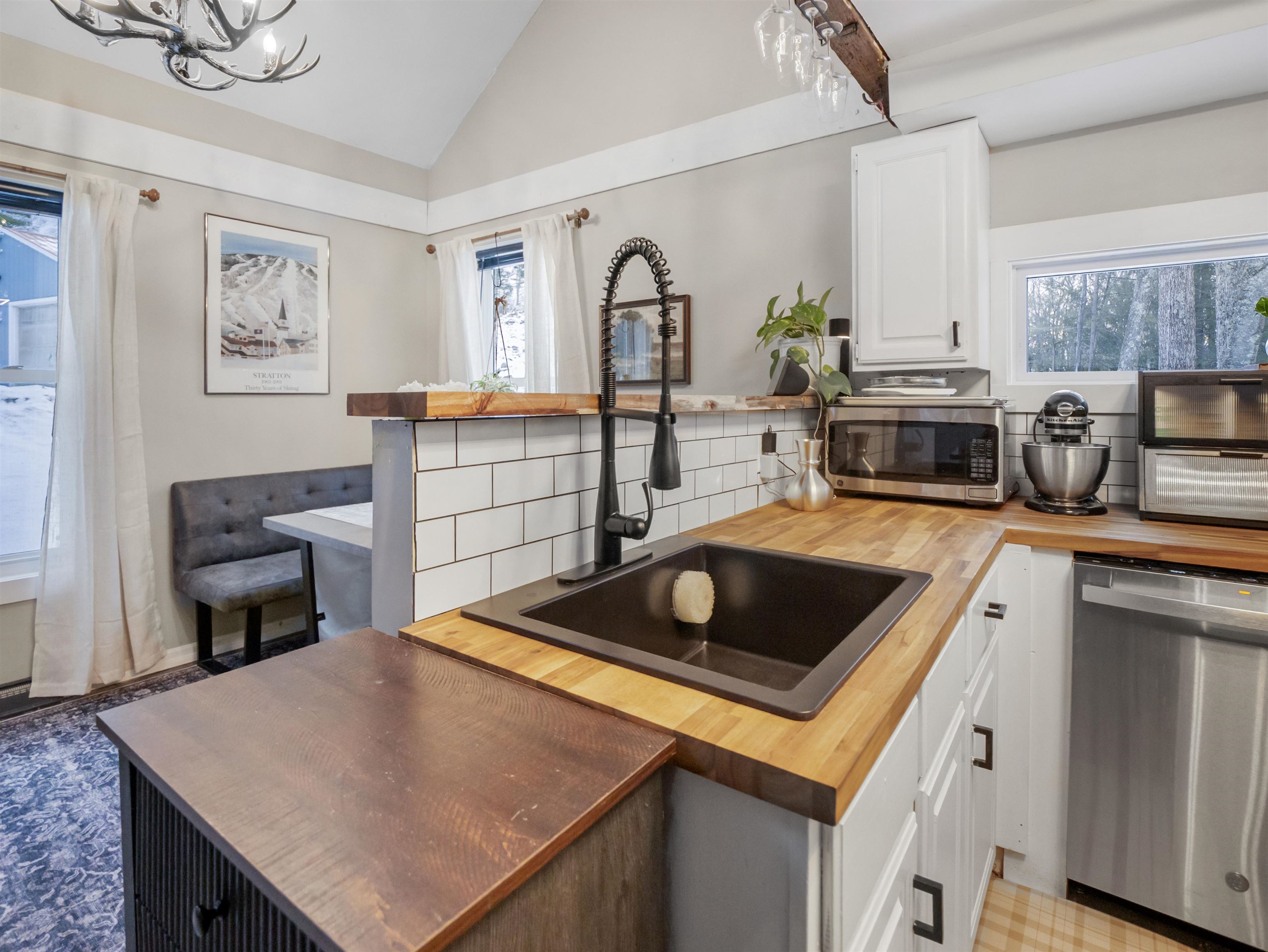 2023 N Road Sunderland, VT 05250 - Photo 9 of 28