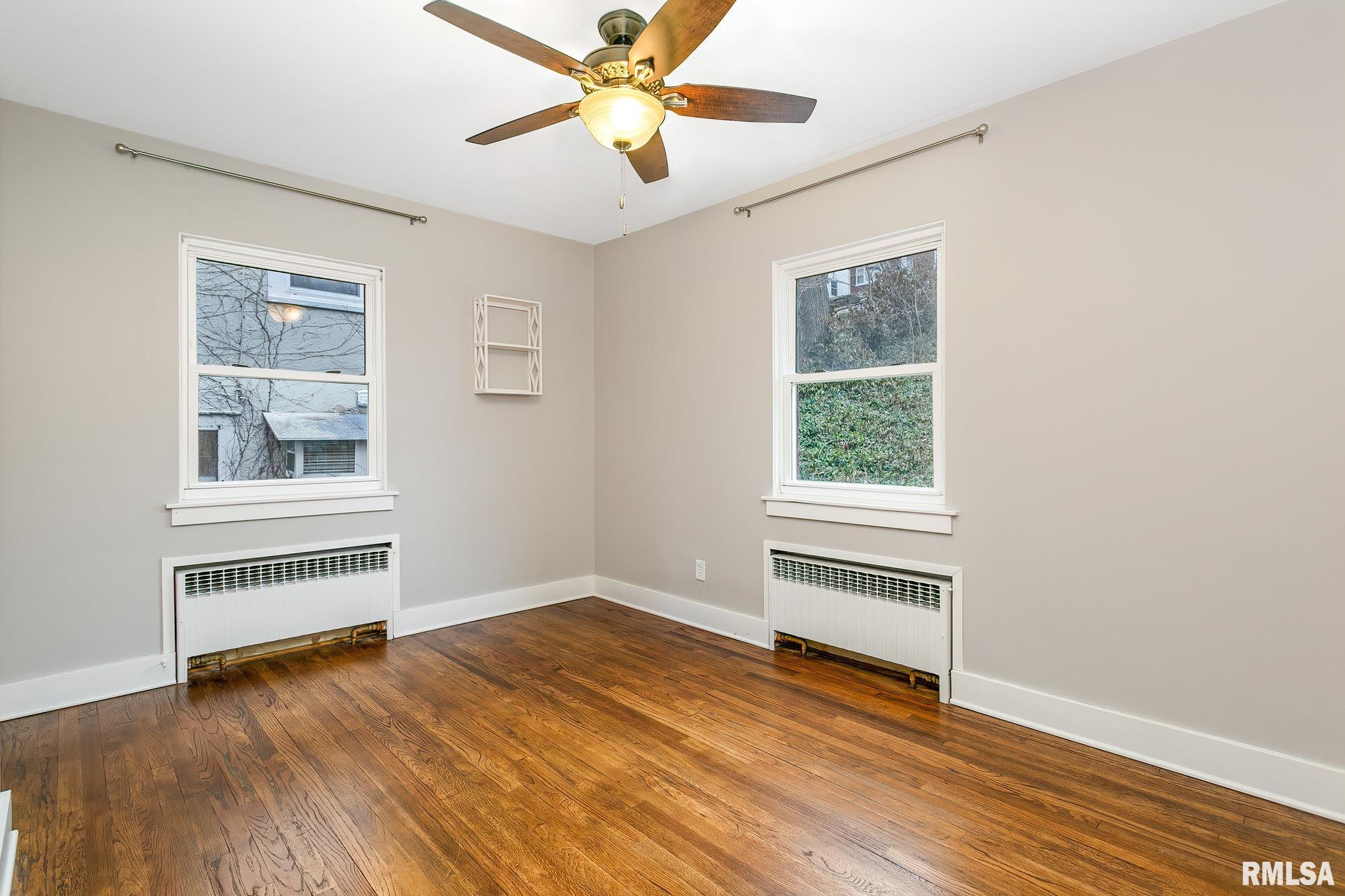 2419 Middle Road Davenport, IA 52803 - Photo 15 of 29 Gallery Image 15