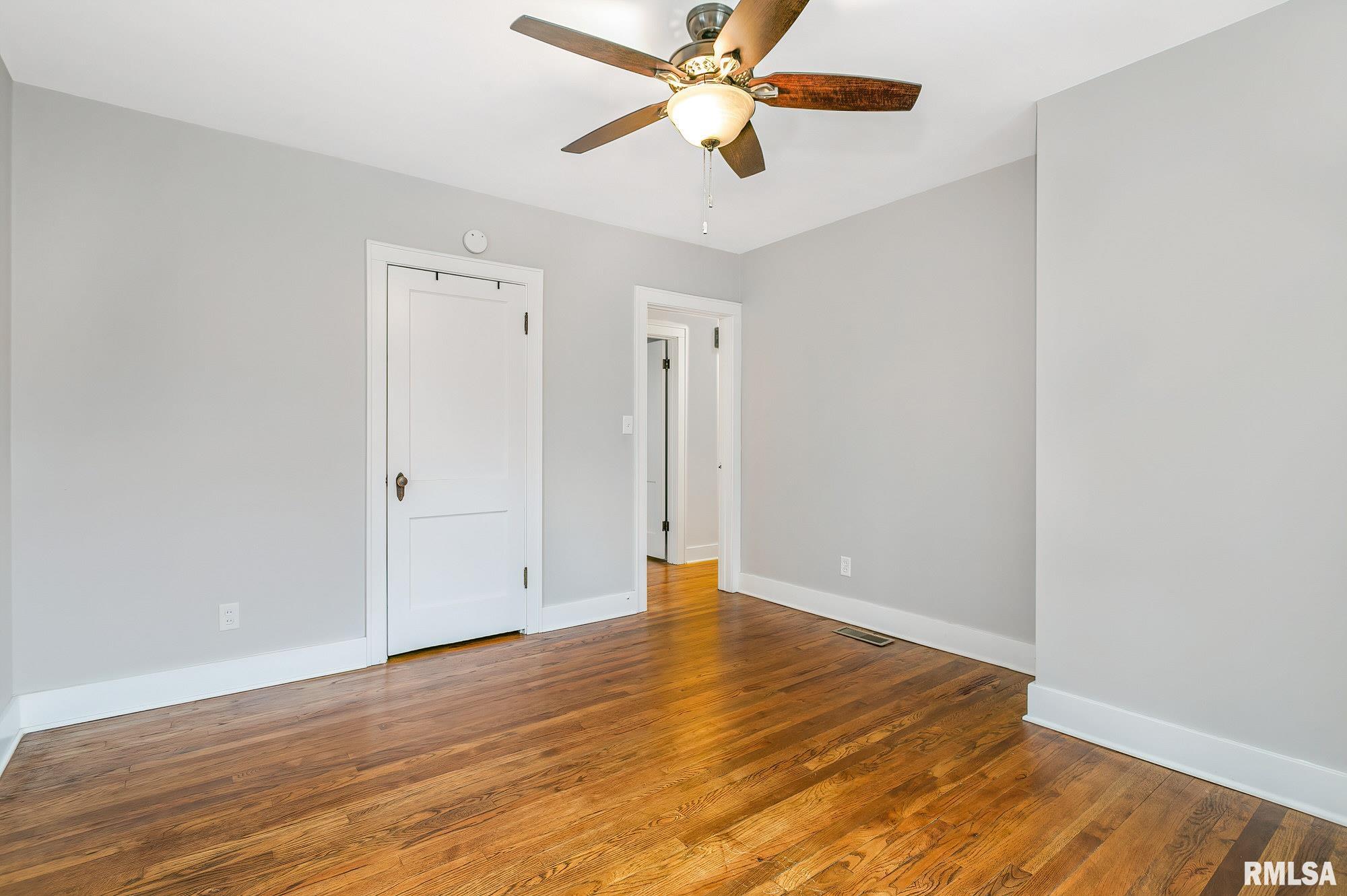 2419 Middle Road Davenport, IA 52803 - Photo 18 of 29 Gallery Image 18