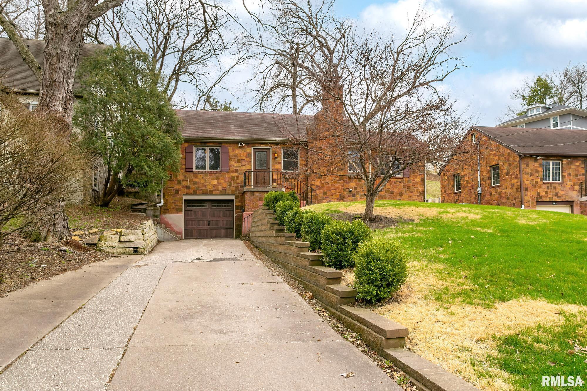 2419 Middle Road Davenport, IA 52803 - Photo 3 of 29 Gallery Image 3