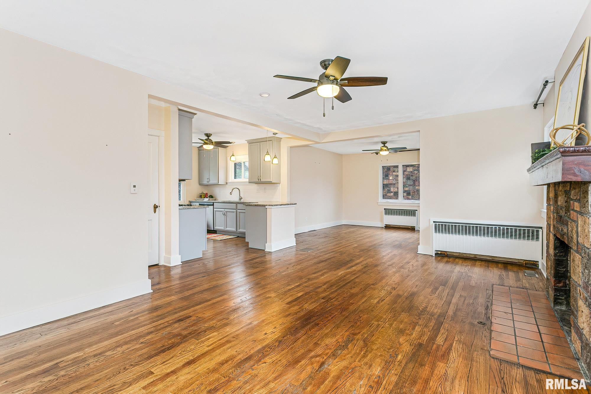 2419 Middle Road Davenport, IA 52803 - Photo 5 of 29 Gallery Image 5