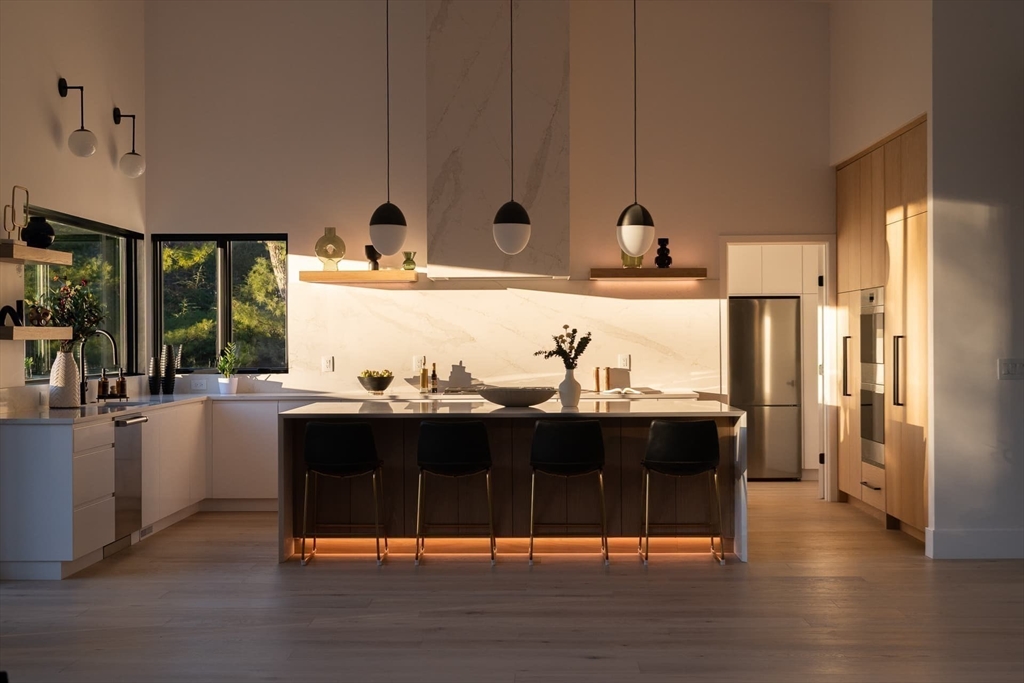 26 Spruce Hill Road Weston, MA 02493 - Photo 15 of 42