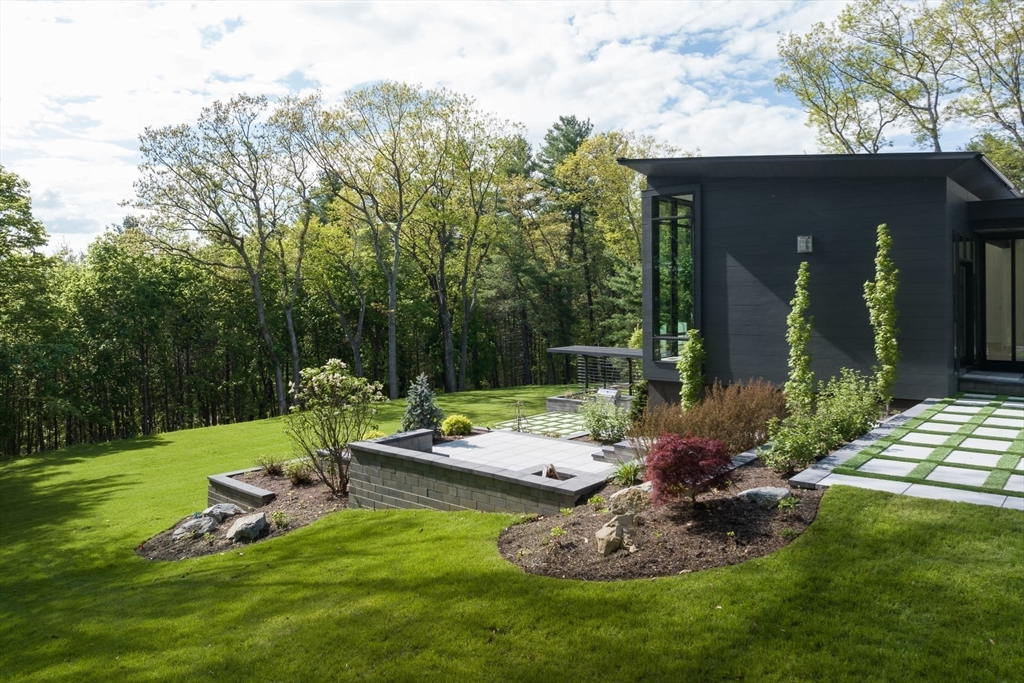 26 Spruce Hill Road Weston, MA 02493 - Photo 29 of 42