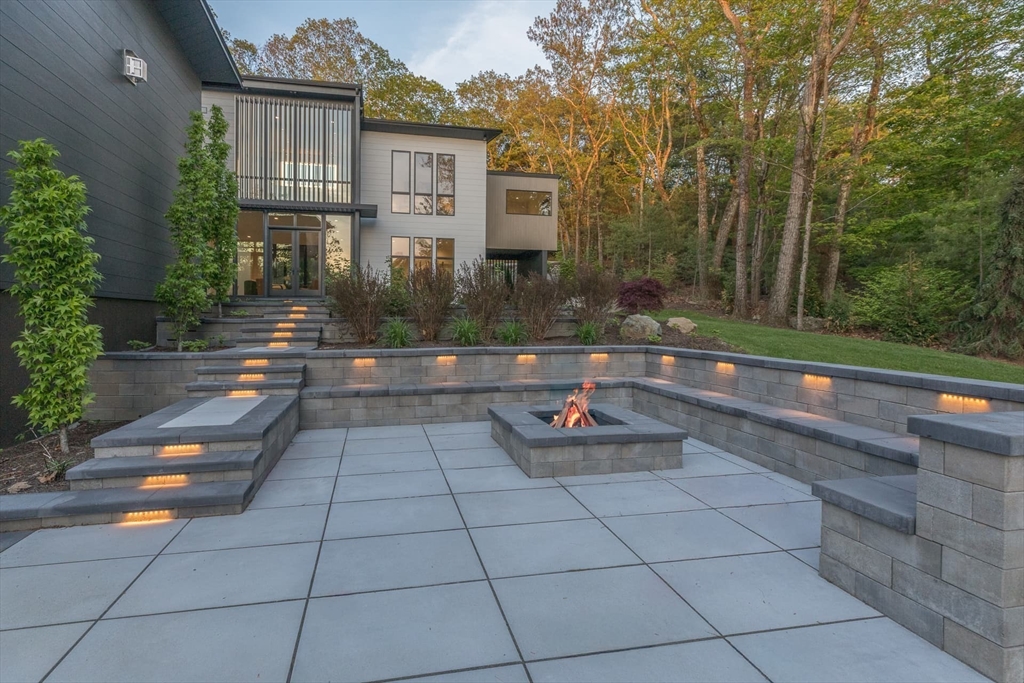 26 Spruce Hill Road Weston, MA 02493 - Photo 32 of 42