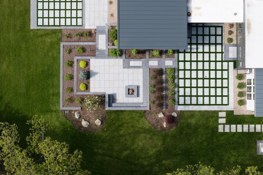 26 Spruce Hill Road Weston, MA 02493 - Photo 33 of 42