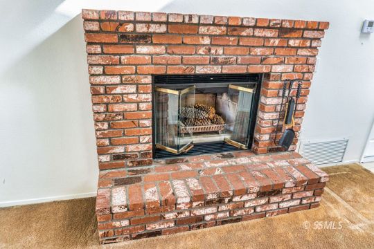 102 North Broadway Street Ridgecrest, CA 93555 - Photo 6 of 36